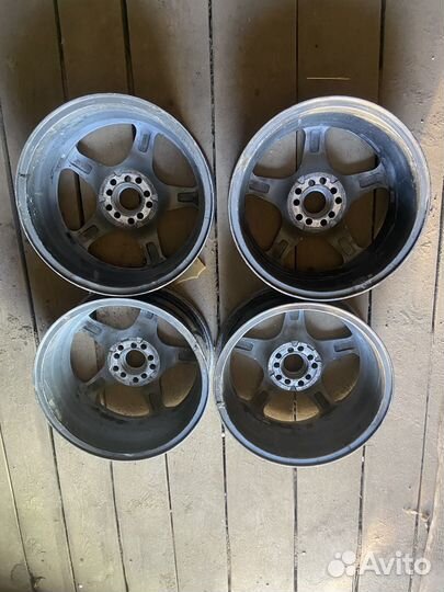 Диски R16 с несколькми вариантами разболтовки