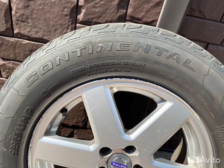 Continental ContiCrossContact UHP 235/65 R17