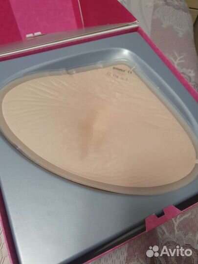 Протез молочной железы