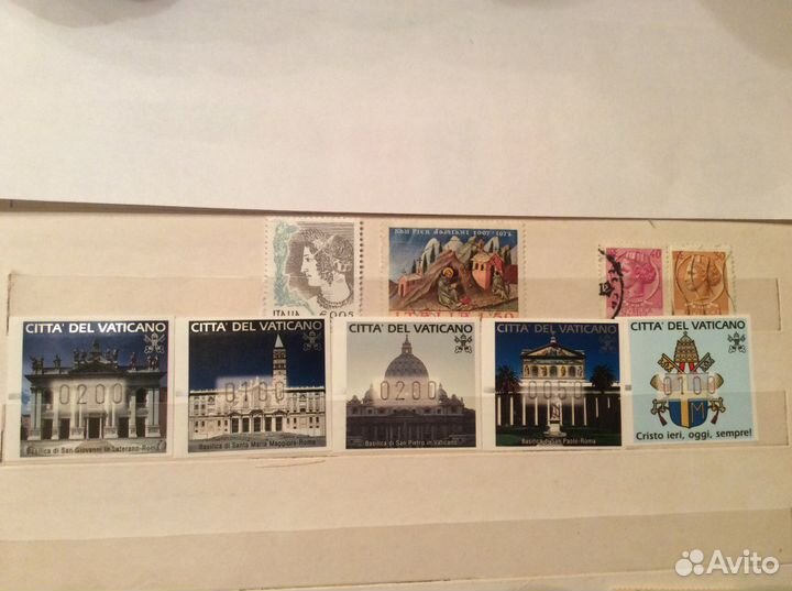 Марки Италии и Ватикана