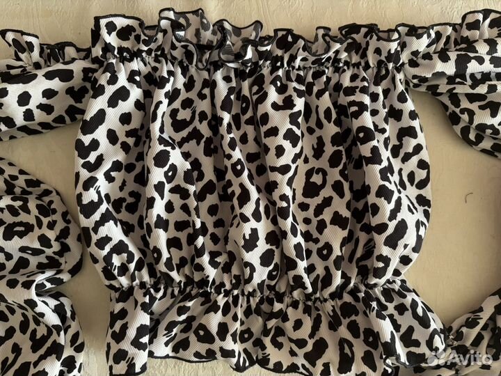 Кроп топ с длинным рукавом