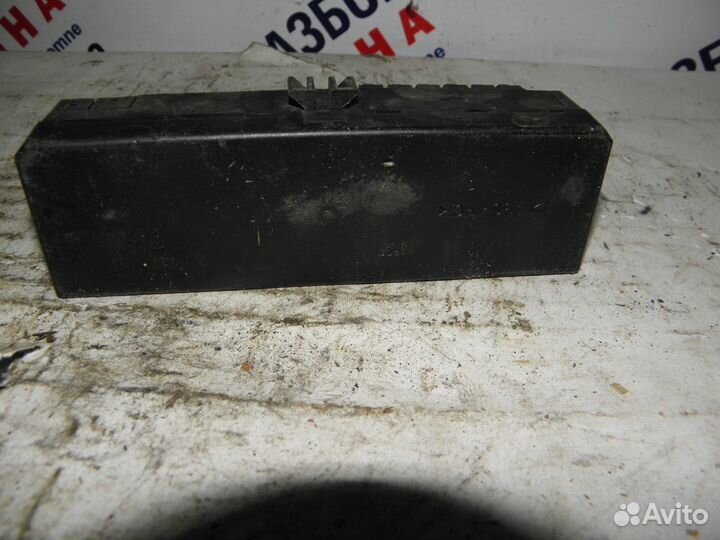 Блок реле Mercedes-Benz E-Class W210 1999