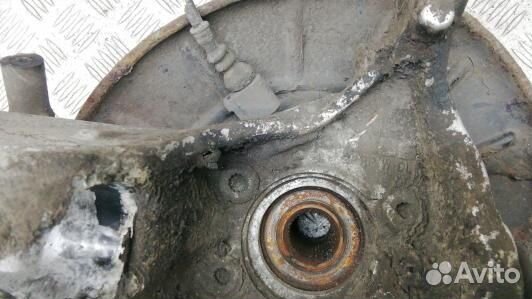 Ступица передняя правая volkswagen passat B6 (JDN1