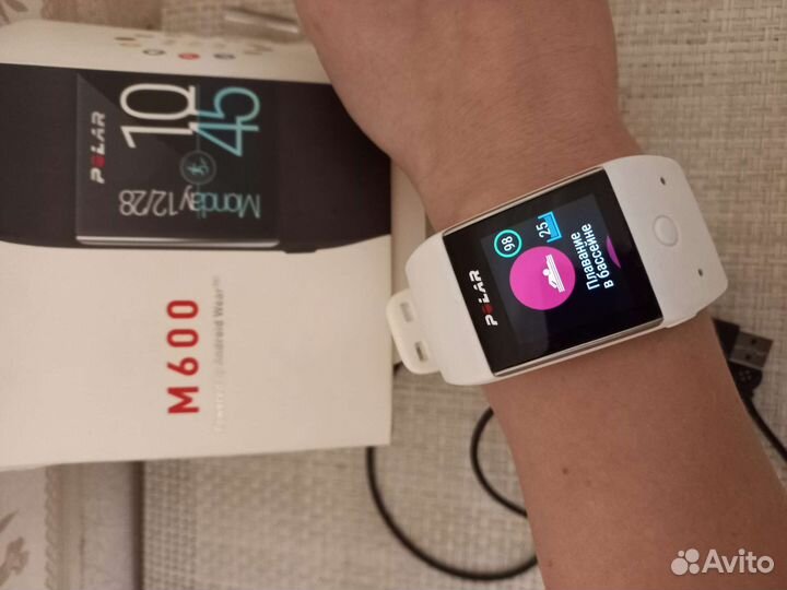 Спортивные часы Polar m600