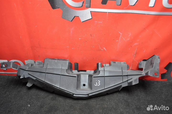 Дефлектор радиатора toyota corolla fielder NKE16