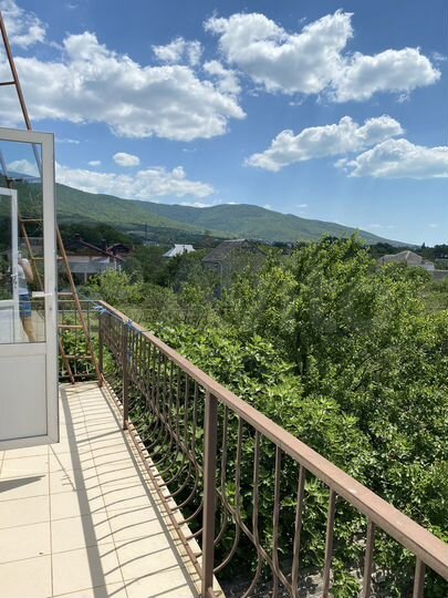 Дом 265 м² на участке 7 сот.