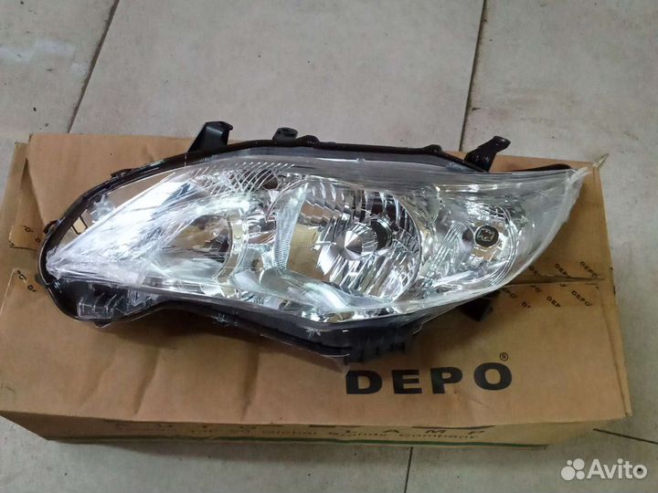 Фара новая ксенон toyota Corolla E 150