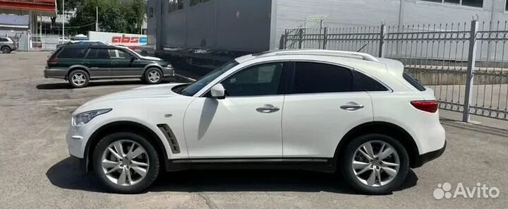 В разборе Infiniti FX37 2011-2013