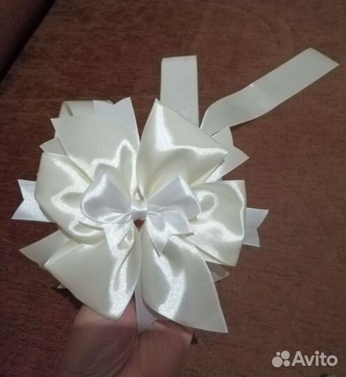 Бант атласный с лентой
