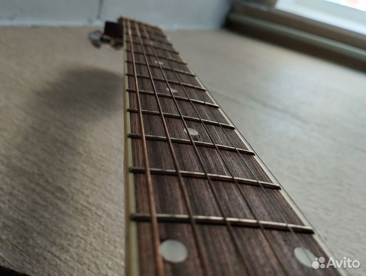 Акустическая гитара в аренду