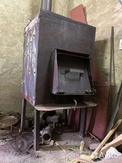 Печь отопительная (буржуйка) с водяным контуром