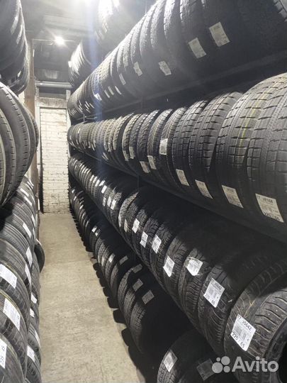 Bridgestone Turanza T005 215/40 R17