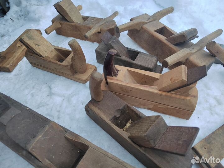 Старинный инструмент