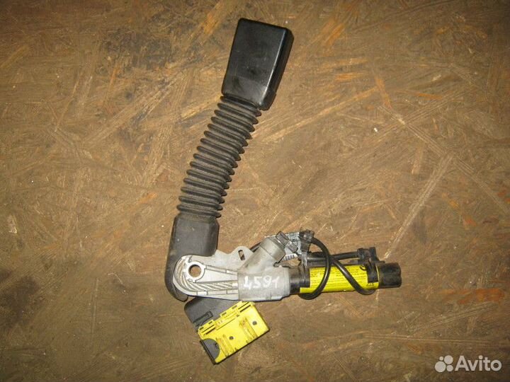 Преднатяжитель ремня безопасности BMW X3 E83