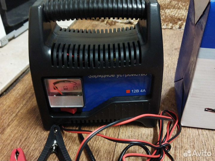Зарядное устройство для акб новое