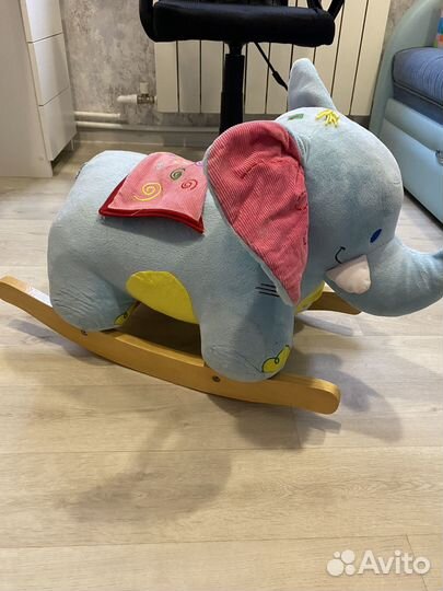 Слон-качалка