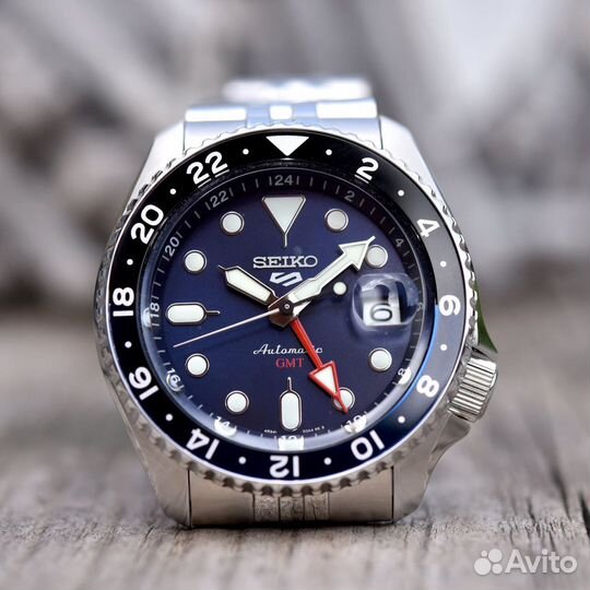 Seiko 5 sport gmt