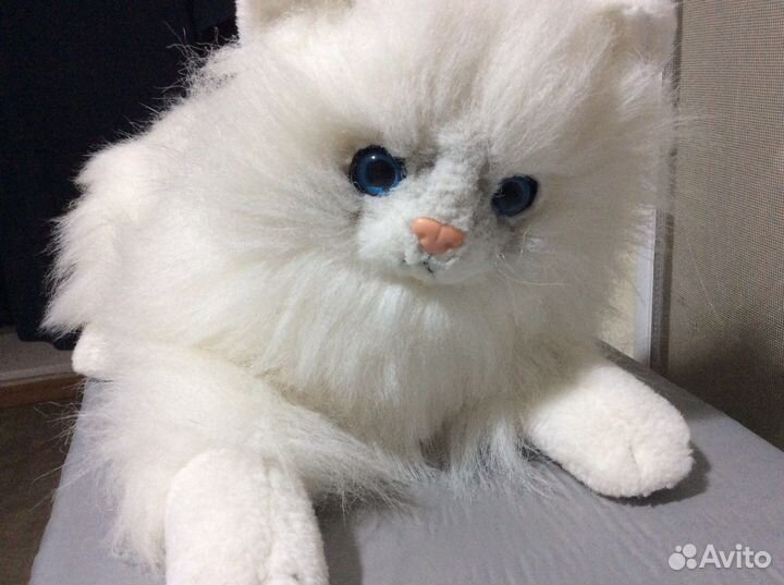 Кот игрушечный меховой 50см