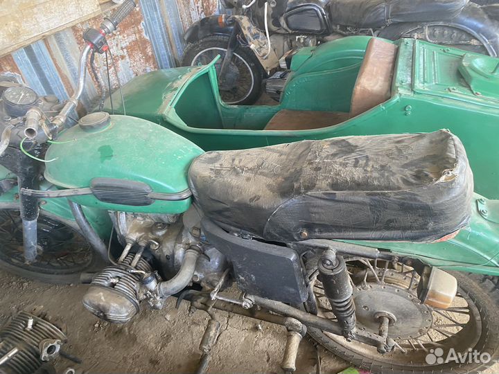 Продаю Урал