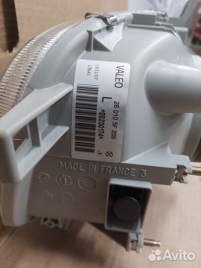 Фара правая Micra K11 новая оригинал