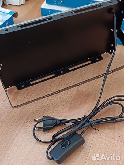 Ультрафиолетовая неоновая лампа 200w