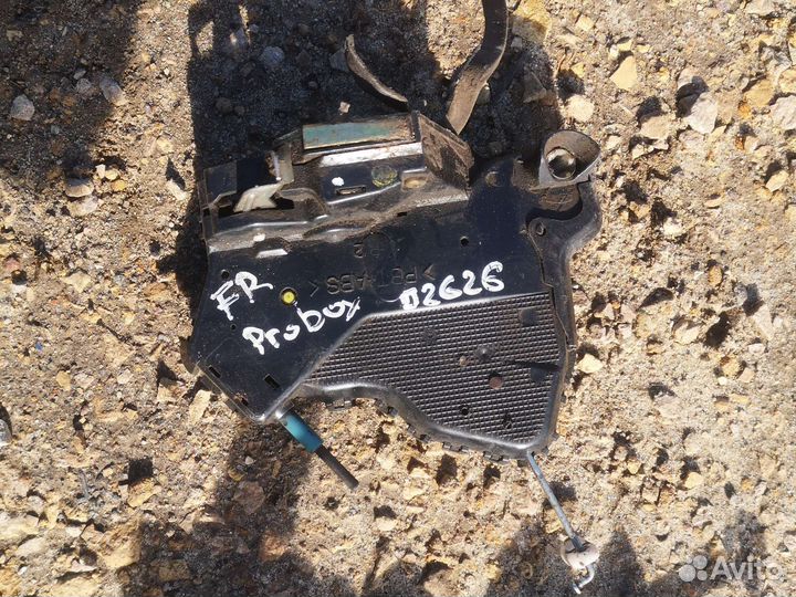 Замок передний правый Probox