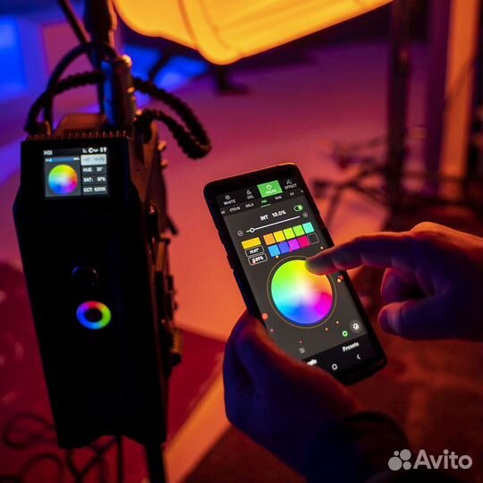 Осветитель Aputure LS 600c Pro (V-mount)