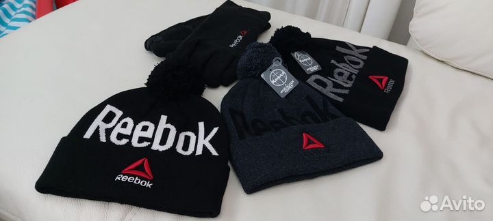 Шапки мужские вязаные двойные Reebok с помпоном