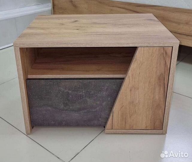 Тумба прикроватная