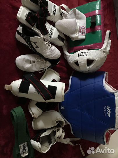 Форма, амуниция для тхэквондо