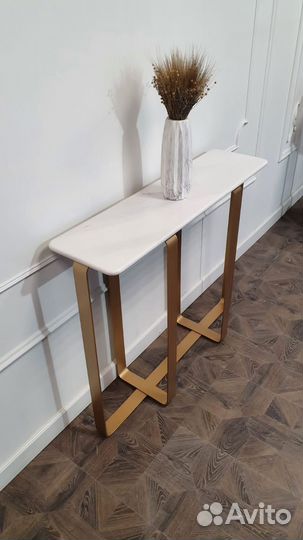 Консоль в прихожую в наличии