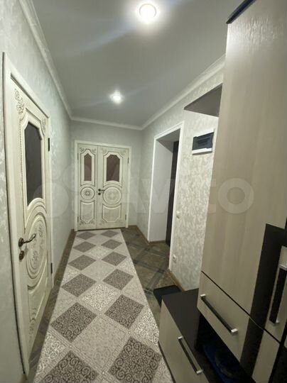 2-к. квартира, 80 м², 2/3 эт.