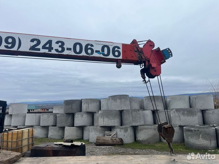 Грузовик манипулятор