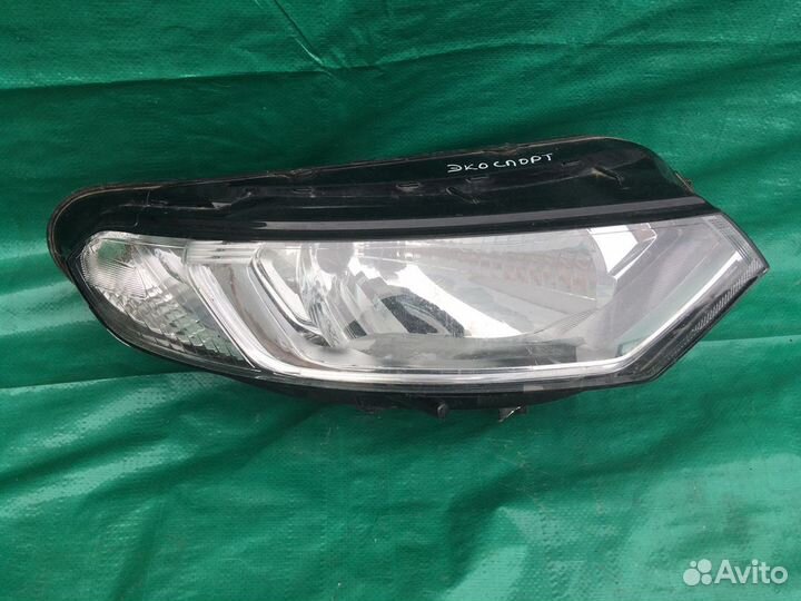 Фара правая Ford EcoSport Форд Экоспорт