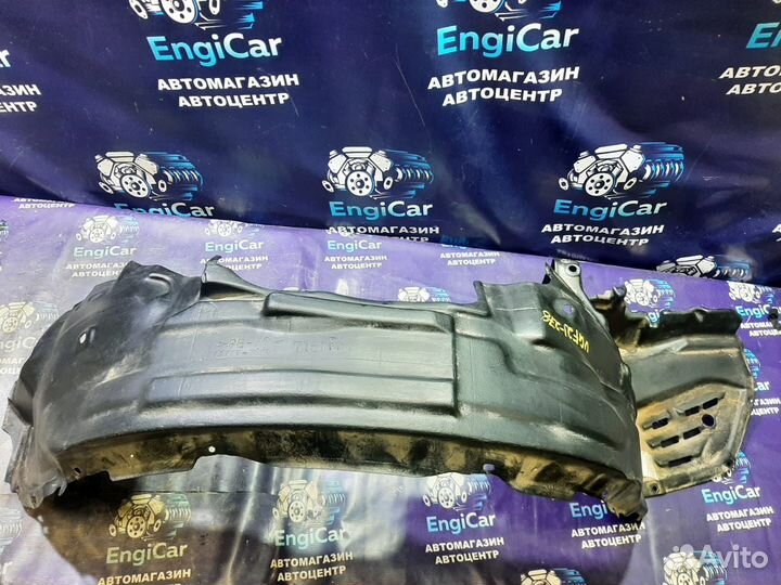 Подкрылок передний правый Toyota Celsior UCF21 48