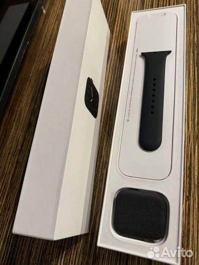 Часы apple watch 5 44 mm