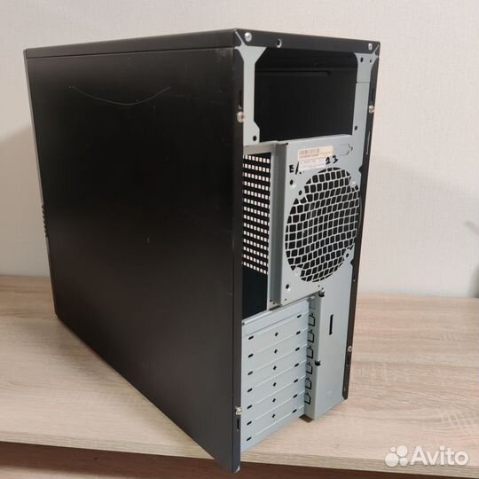 Корпус inwin EAR023 Black Miditower