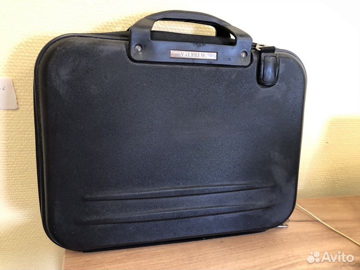 Подарочный чемодан