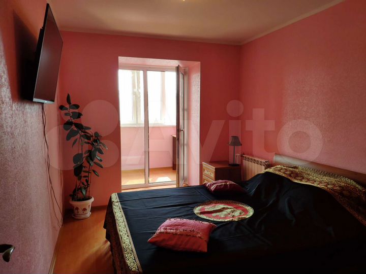 3-к. квартира, 90 м², 10/10 эт.