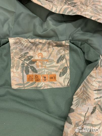 Ветровка для девочки