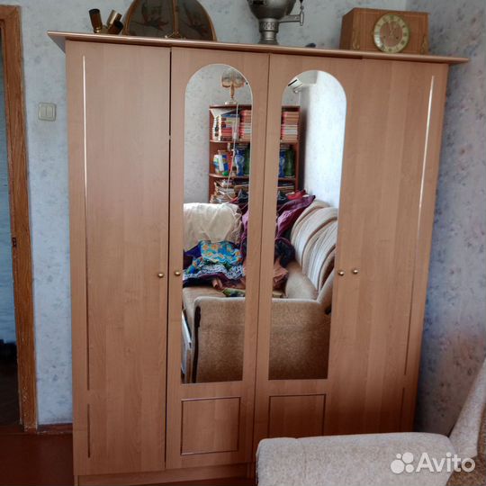 Шкаф для одежды бу