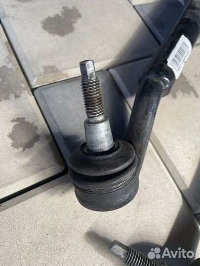 Рычаг нижний левый Ford Mustang