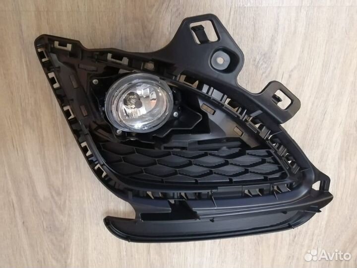 Противотуманная фара правая Mszda 6 (2 поколение)