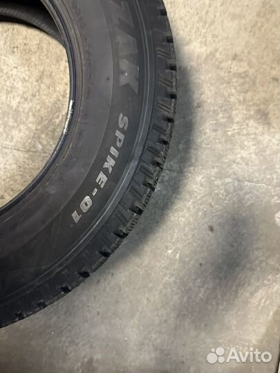 Bridgestone Blizzak Spike-01 205/70 R15