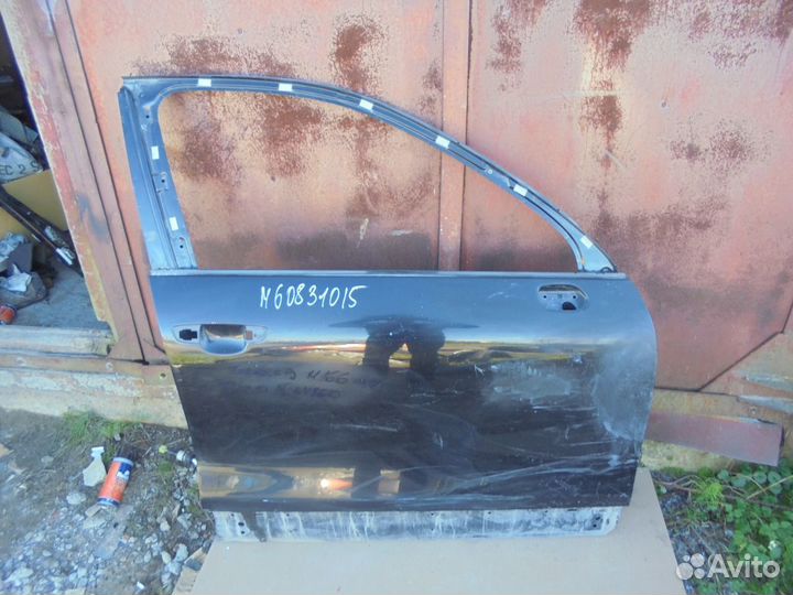 Дверь передняя правая для VW Touareg 2010)