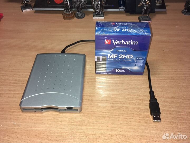 Usb floppy с коробкой новых дискет
