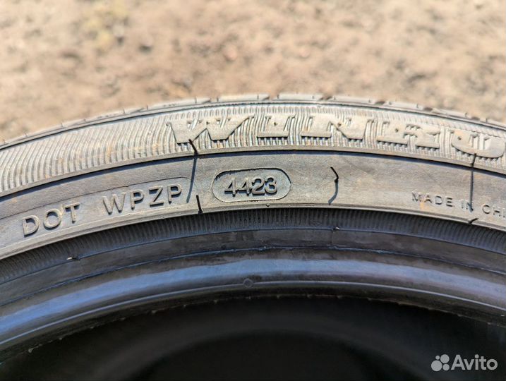 Winrun R330 245/40 R20 99W