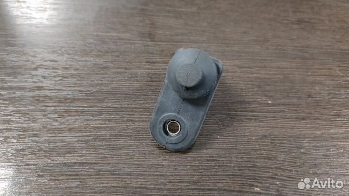 Концевик Mitsubishi Pajero 4 3.2D 2007