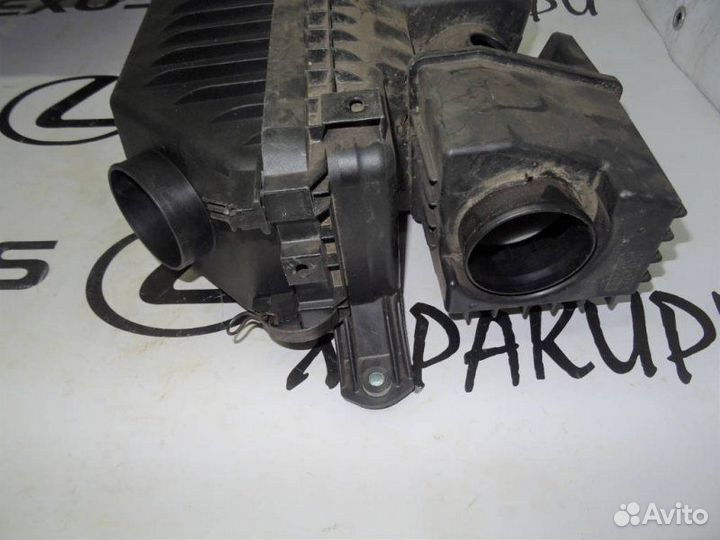 Корпус воздушного фильтра Lexus Rx400H MHU38 3mzfe