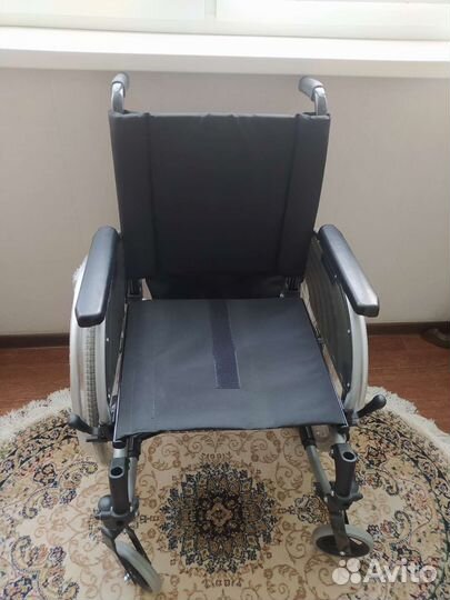 Инвалидная коляска